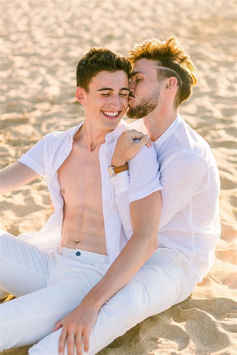 gay romantic pic|Gay love hi.